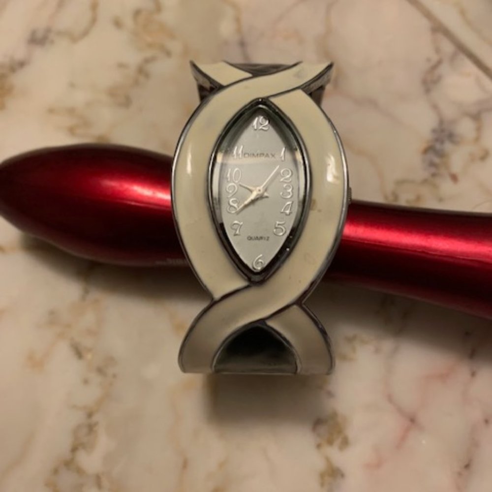 Black & White Enamel Spring Closure Watch